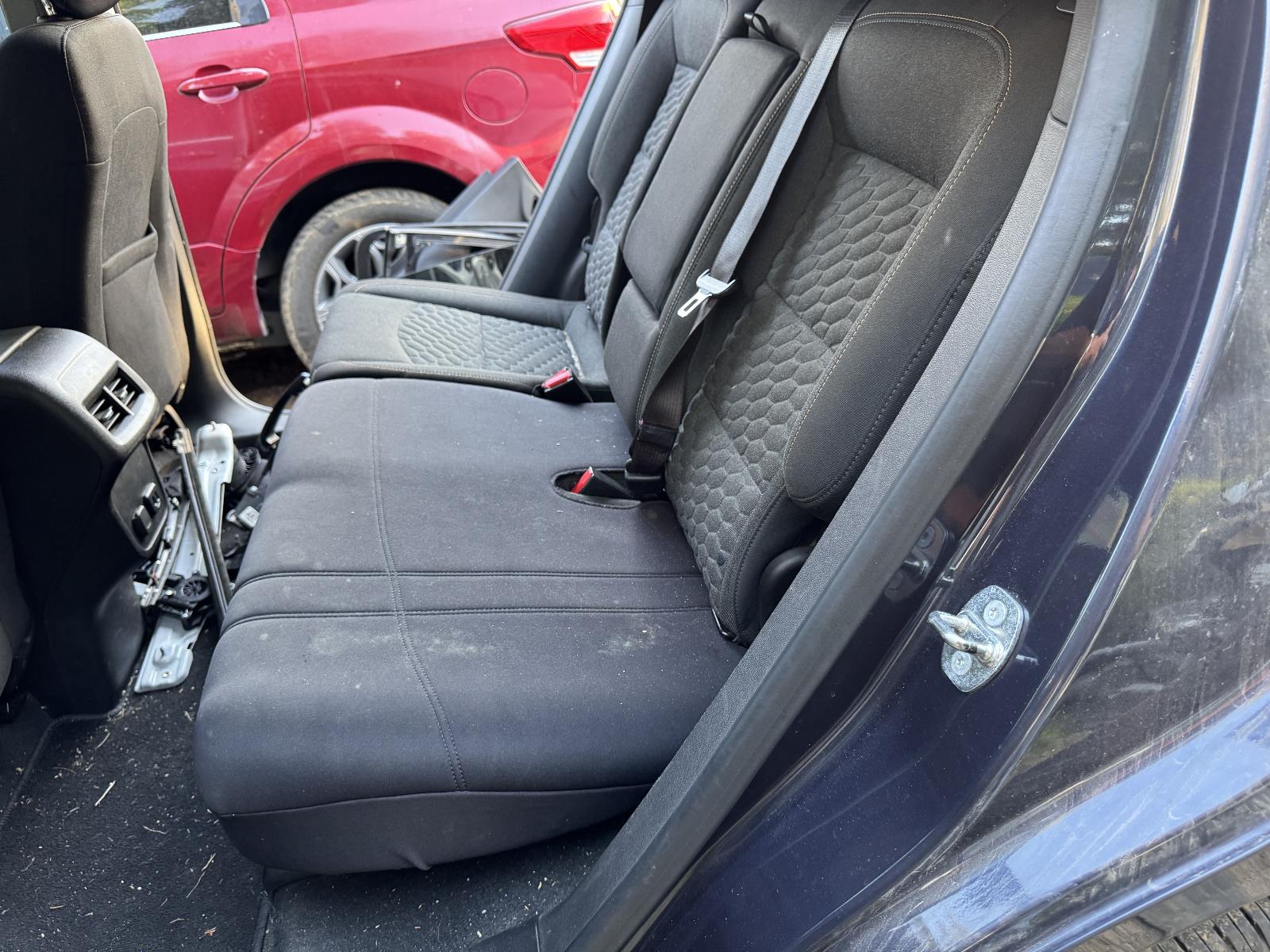 View HOLDEN EQUINOX 2018 5 Door Station Wagon Breaking