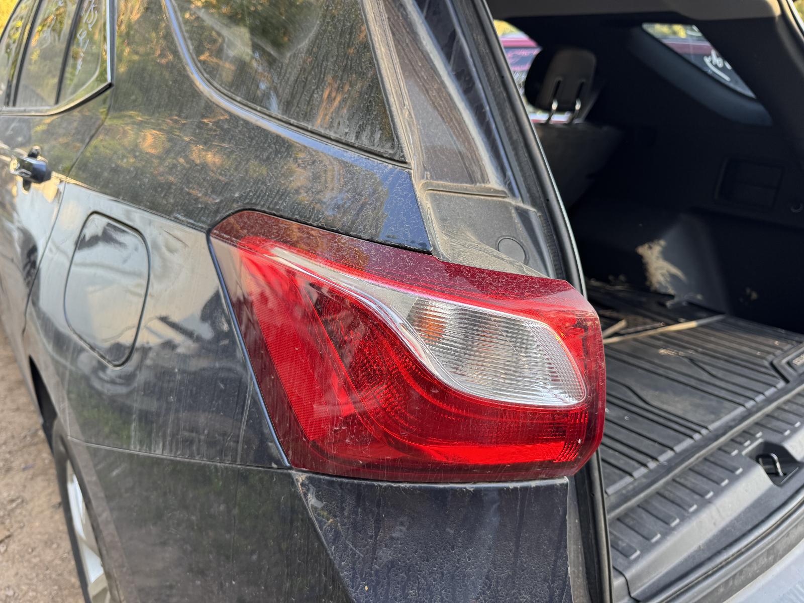 View HOLDEN EQUINOX 2018 5 Door Station Wagon Breaking