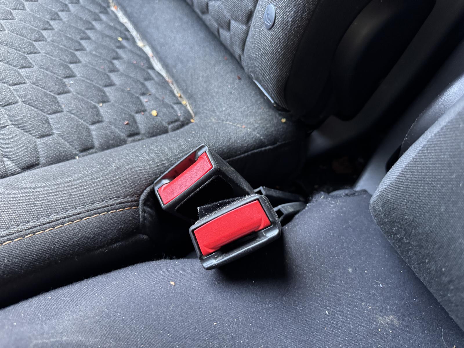 View HOLDEN EQUINOX 2018 5 Door Station Wagon Breaking