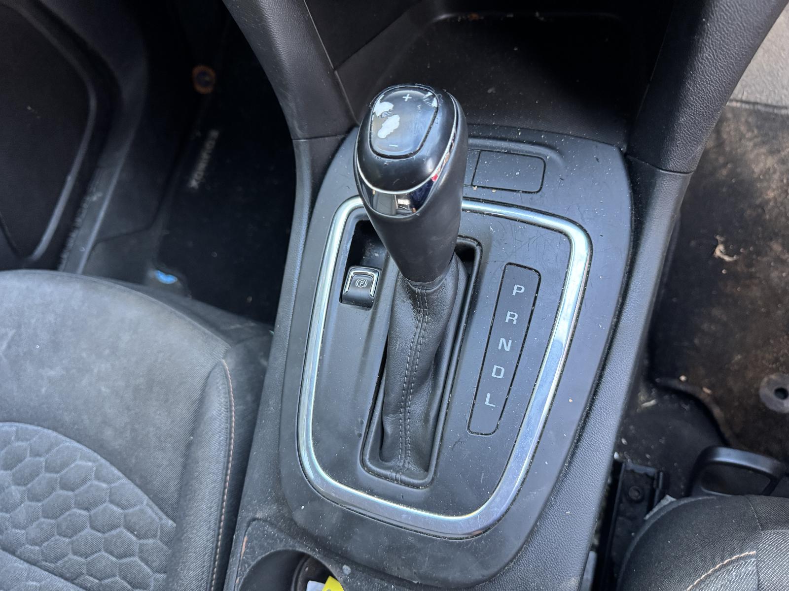 View HOLDEN EQUINOX 2018 5 Door Station Wagon Breaking