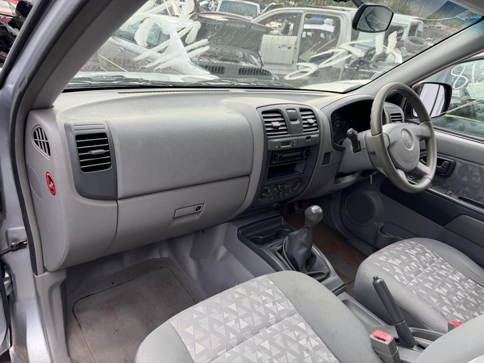 View HOLDEN RODEO 2006 2 Door Utility Breaking