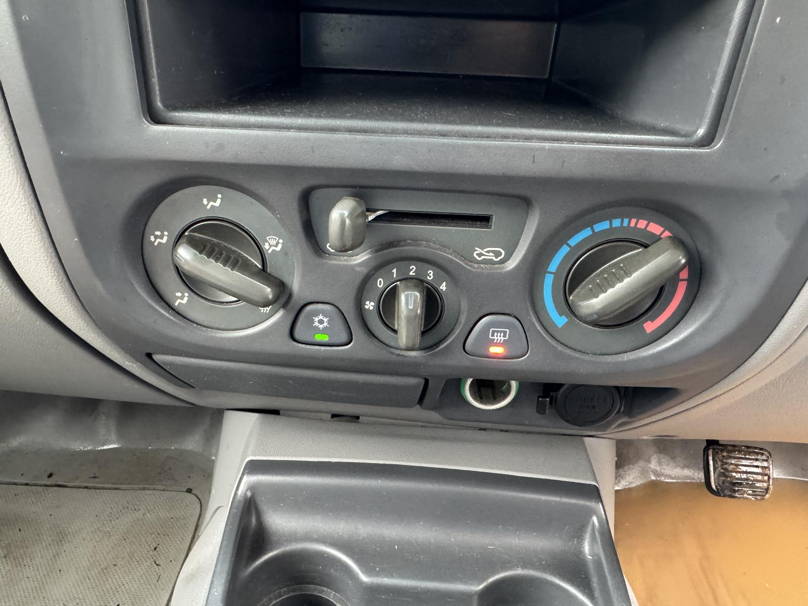 View HOLDEN RODEO 2006 2 Door Utility Breaking