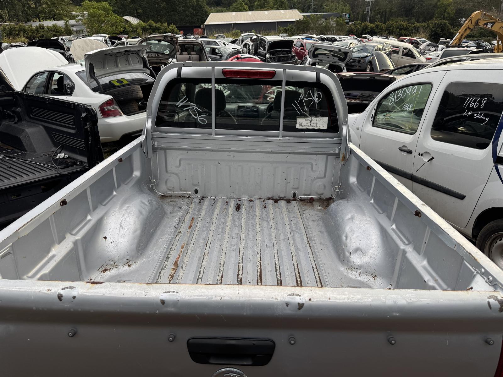View HOLDEN RODEO 2006 2 Door Utility Breaking
