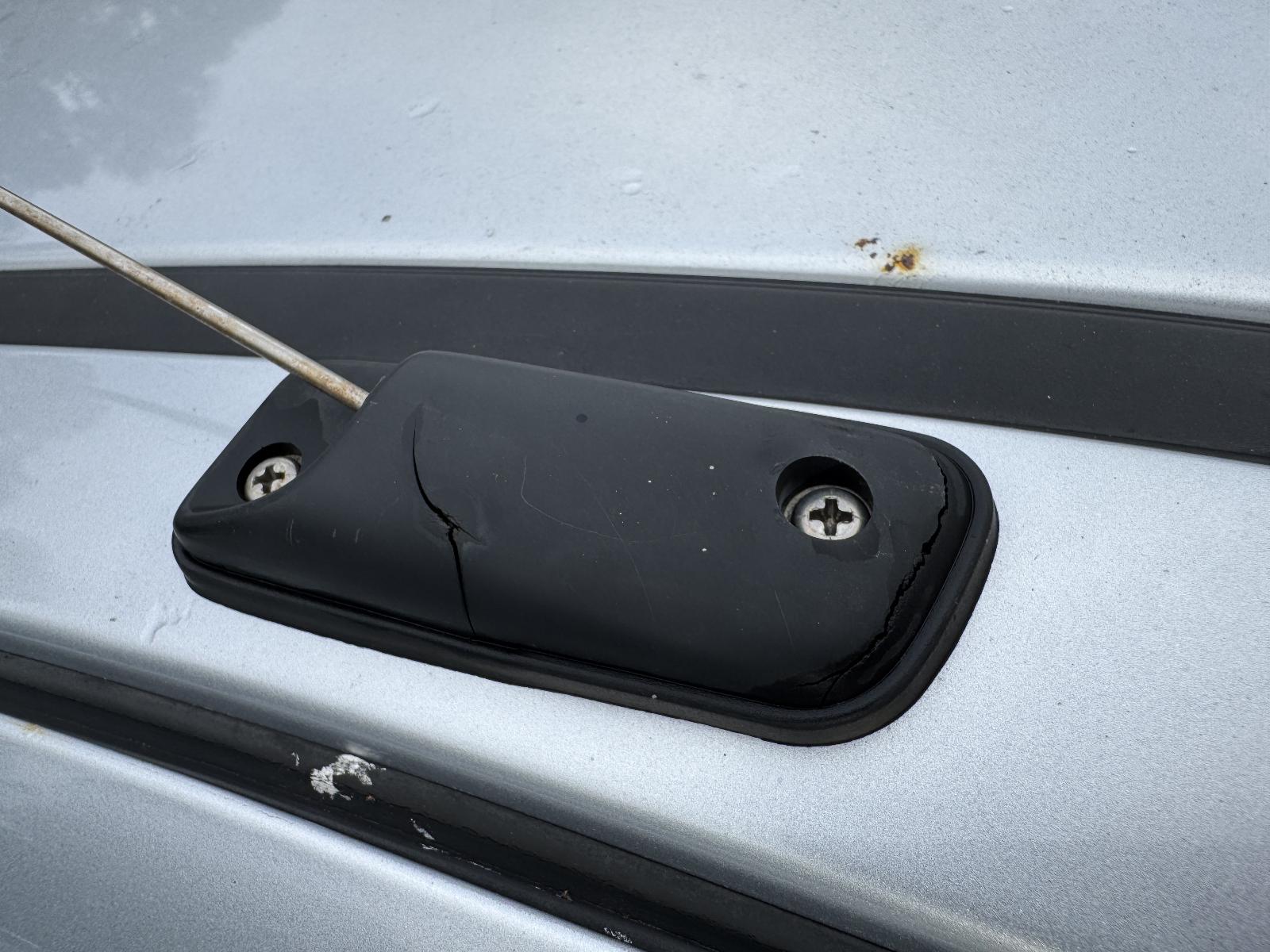 View HOLDEN RODEO 2006 2 Door Utility Breaking