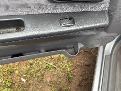 View HOLDEN RODEO 2006 2 Door Utility Breaking