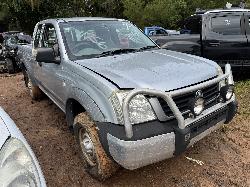 View HOLDEN RODEO 2006 2 Door Utility Breaking