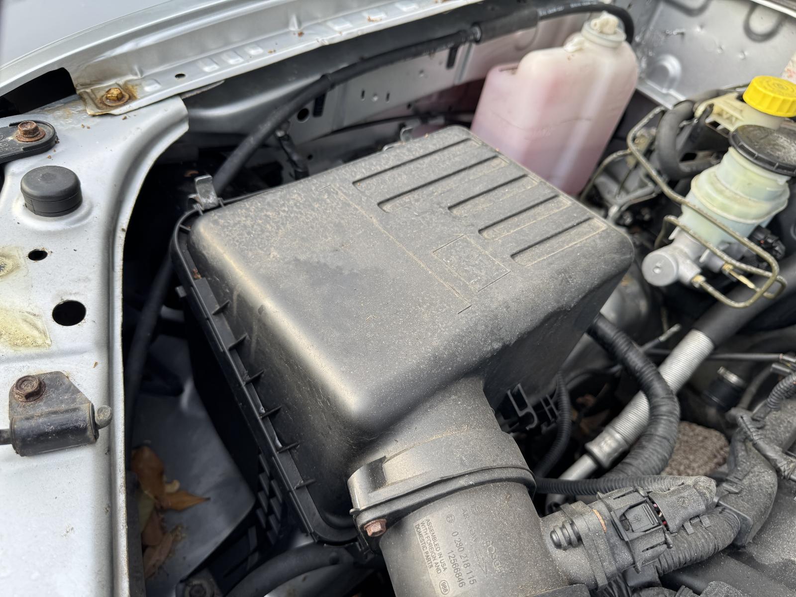 View HOLDEN RODEO 2006 2 Door Utility Breaking