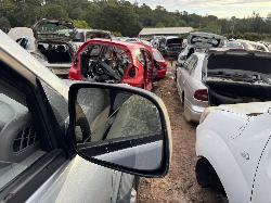 View HOLDEN RODEO 2006 2 Door Utility Breaking