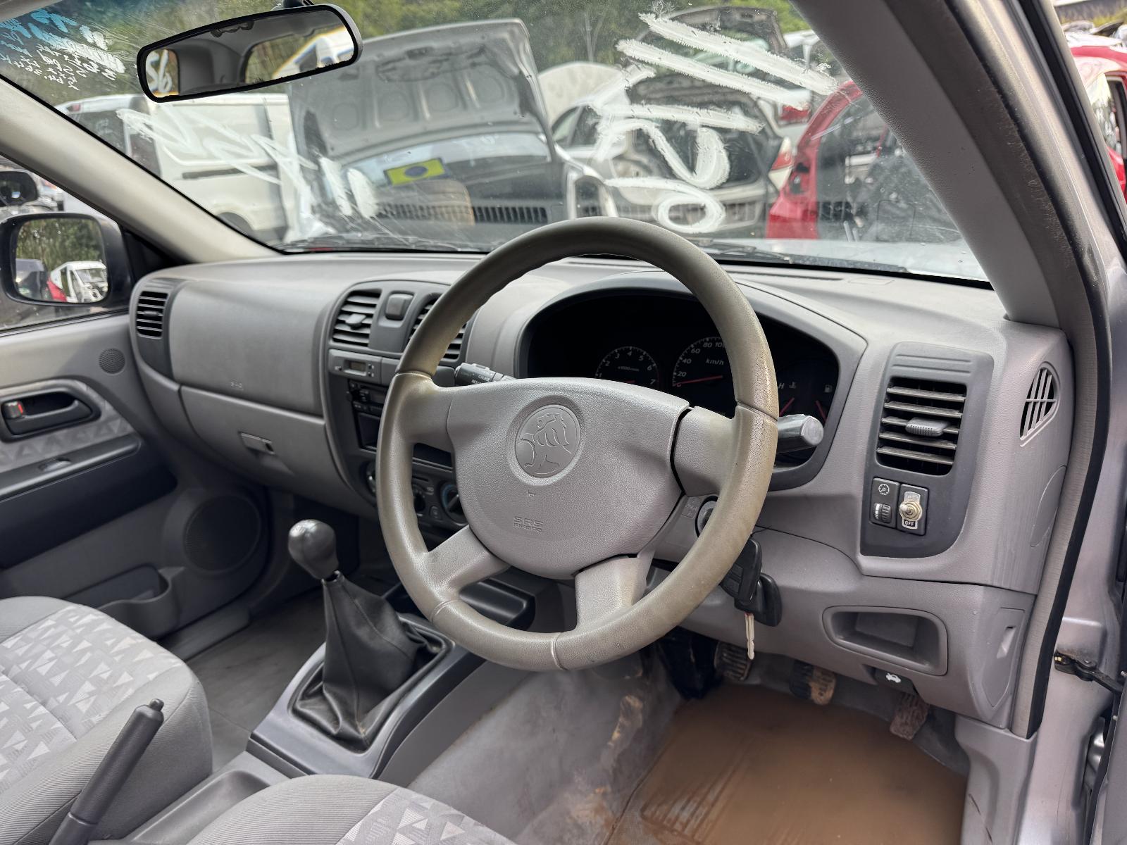 View HOLDEN RODEO 2006 2 Door Utility Breaking