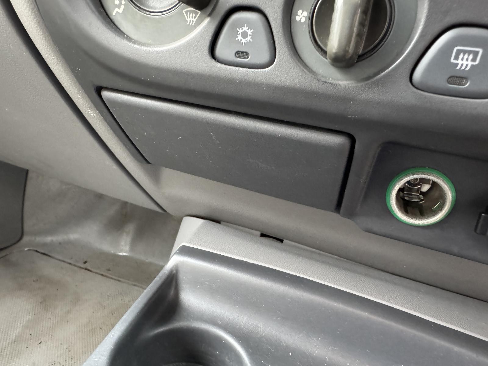 View HOLDEN RODEO 2006 2 Door Utility Breaking