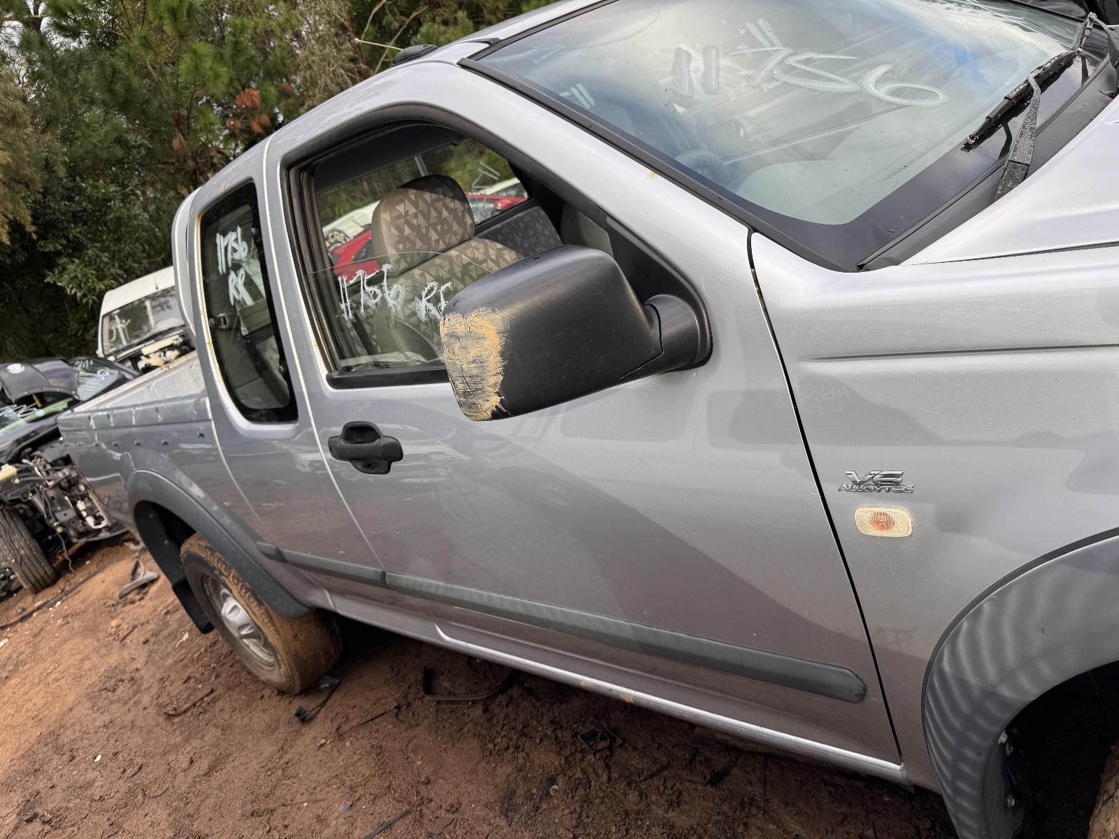 View HOLDEN RODEO 2006 2 Door Utility Breaking