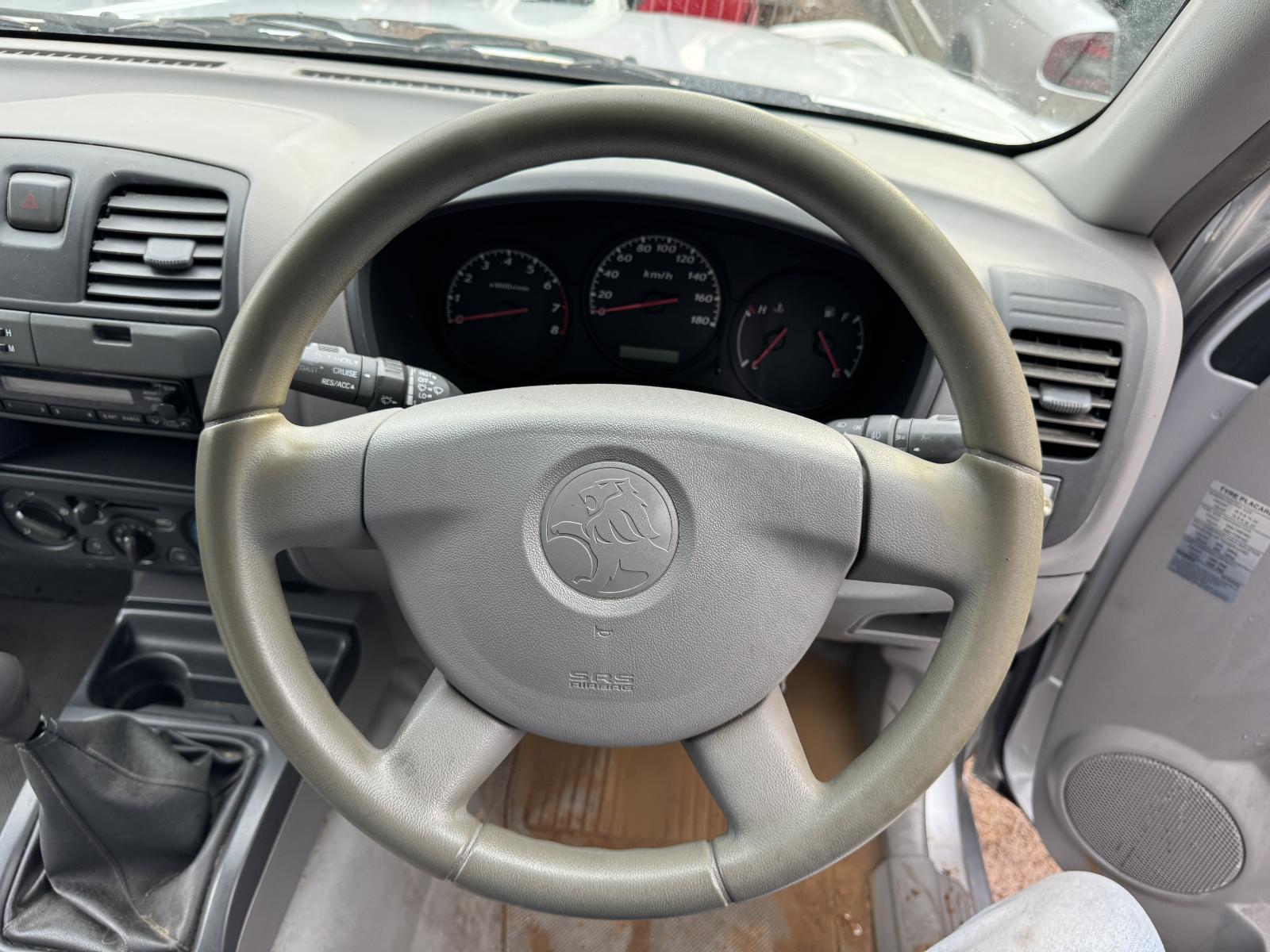 View HOLDEN RODEO 2006 2 Door Utility Breaking