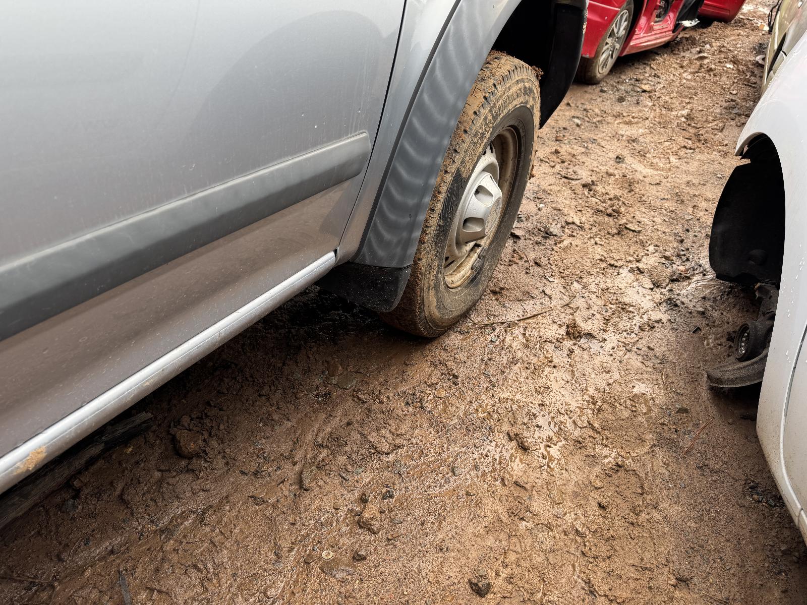 View HOLDEN RODEO 2006 2 Door Utility Breaking