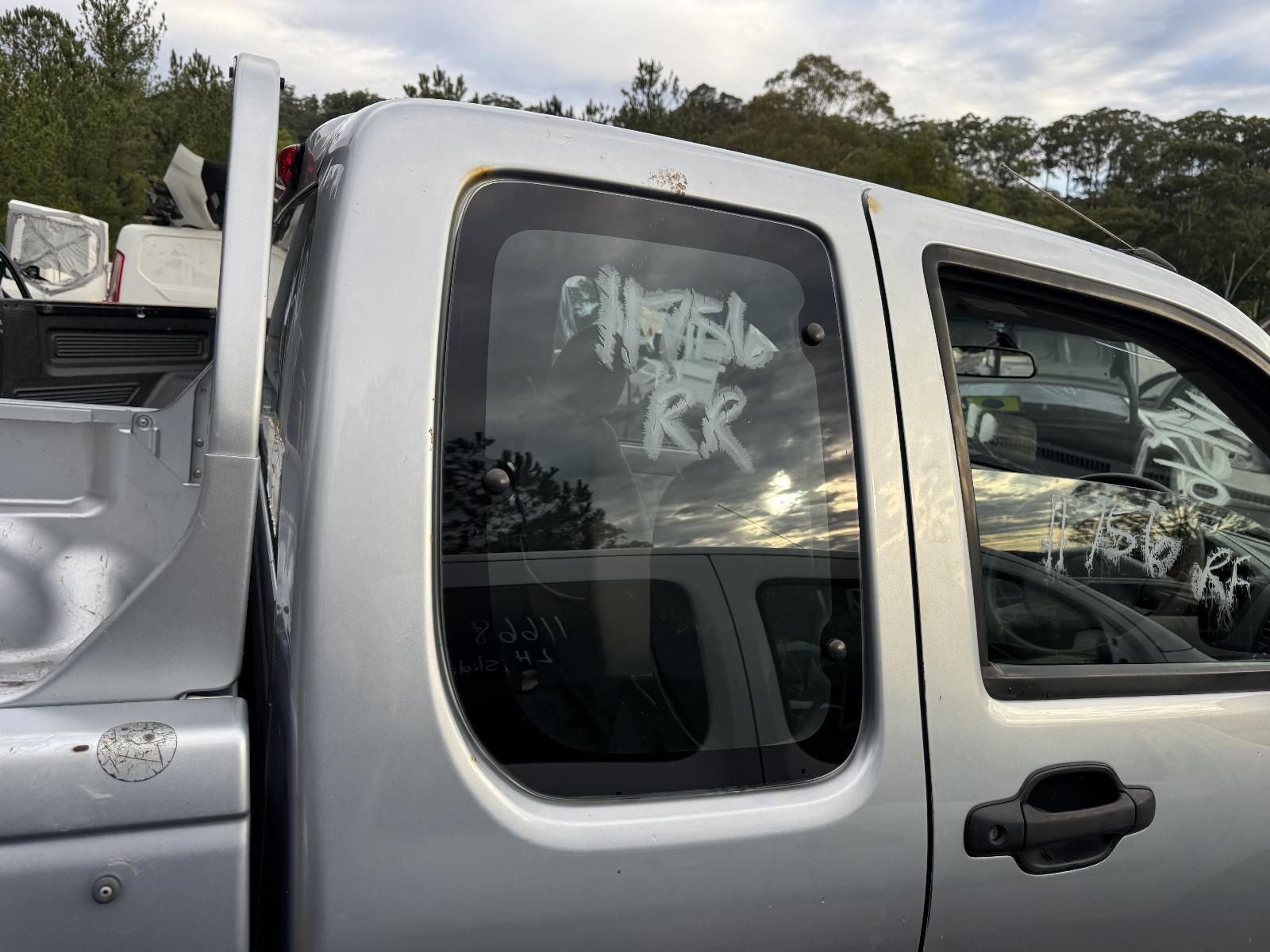View HOLDEN RODEO 2006 2 Door Utility Breaking