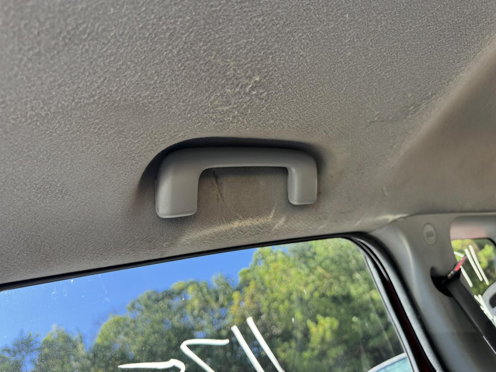 View MITSUBISHI OUTLANDER 2010 5 Door Station Wagon Breaking