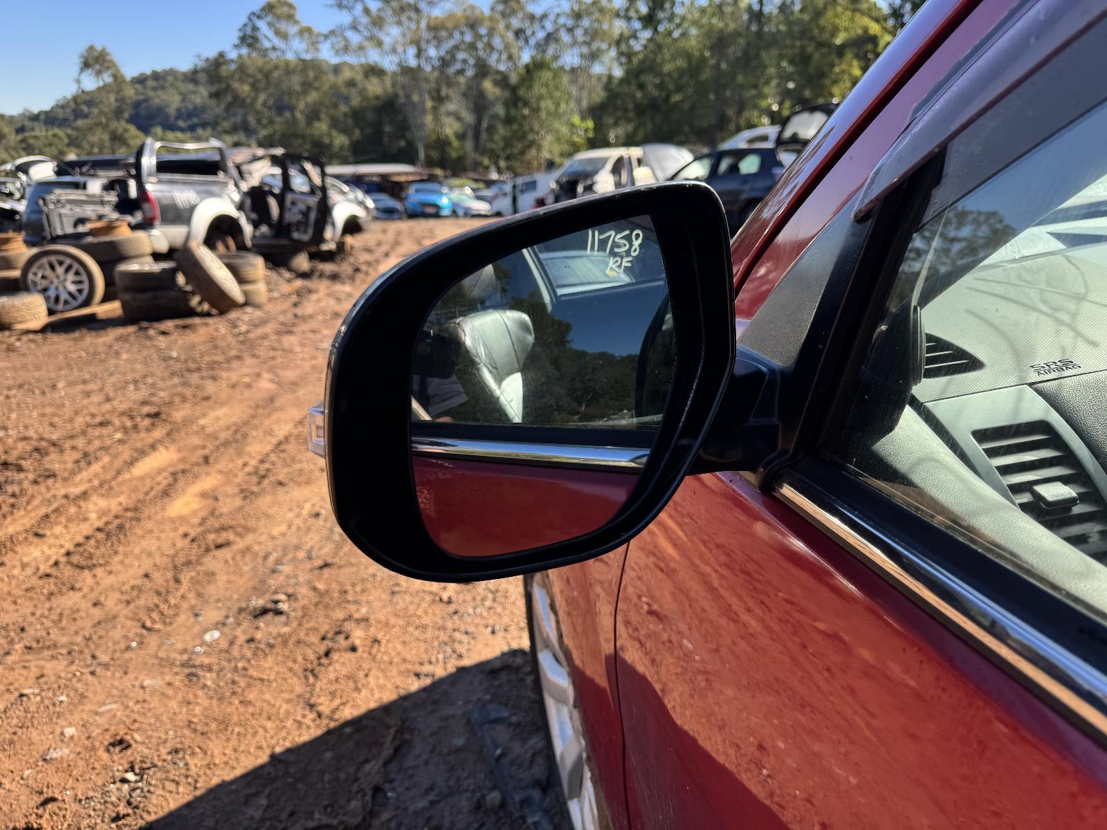 View MITSUBISHI OUTLANDER 2010 5 Door Station Wagon Breaking