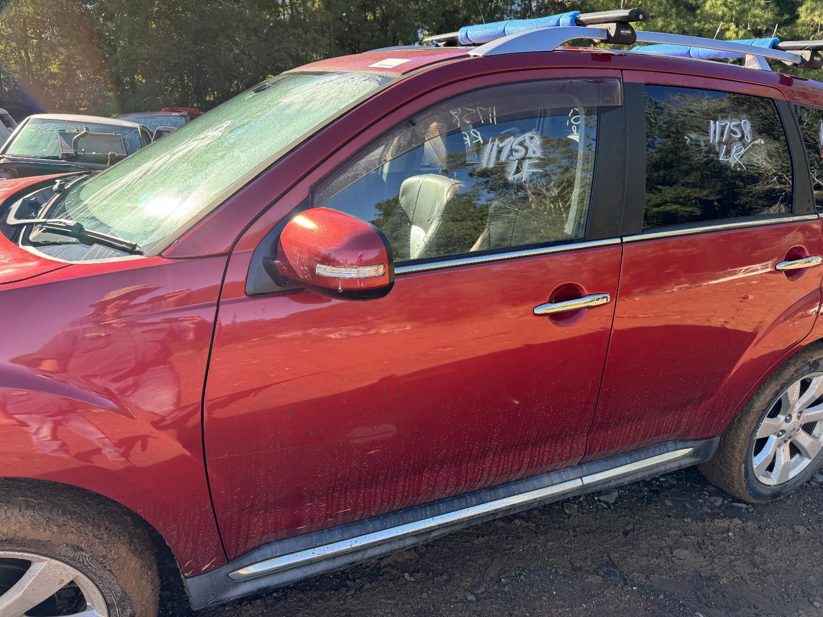 View MITSUBISHI OUTLANDER 2010 5 Door Station Wagon Breaking