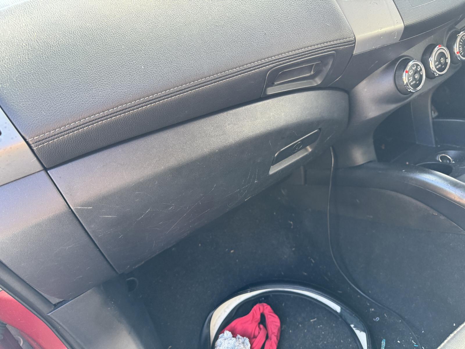 View MITSUBISHI OUTLANDER 2010 5 Door Station Wagon Breaking