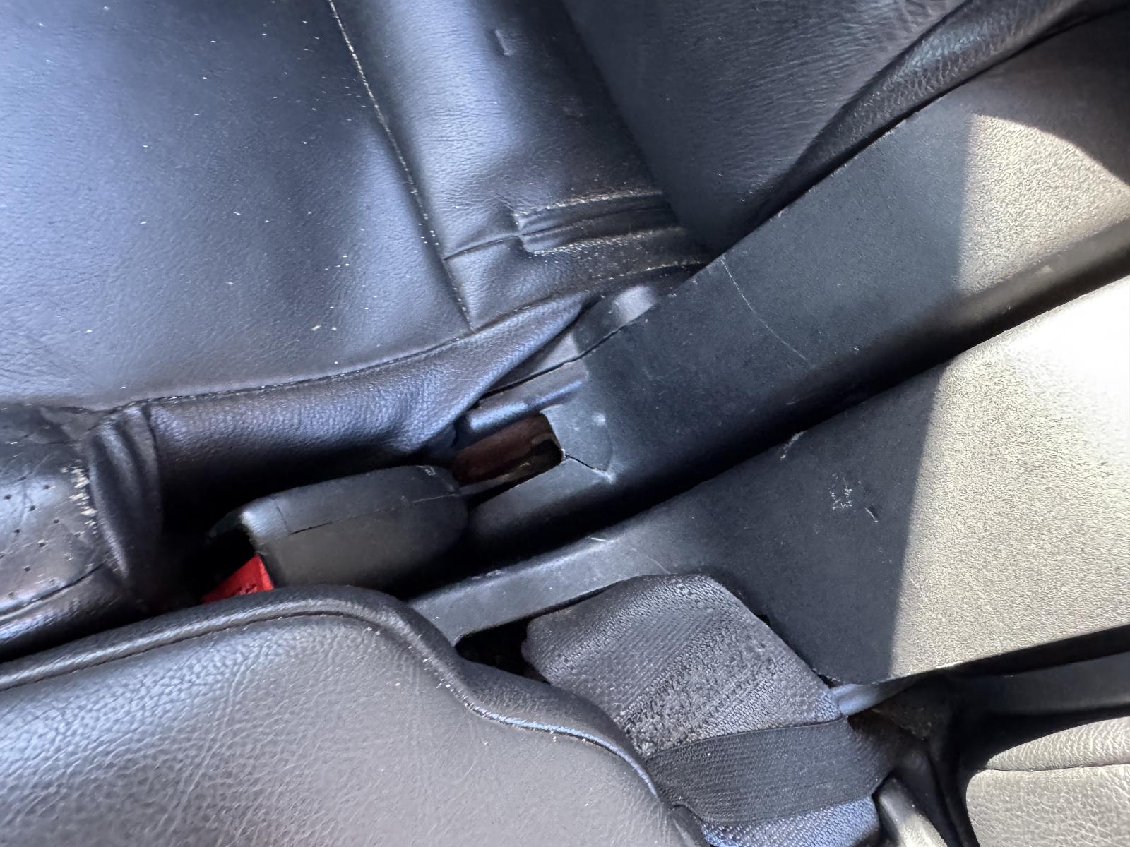 View MITSUBISHI OUTLANDER 2010 5 Door Station Wagon Breaking