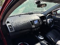 View MITSUBISHI OUTLANDER 2010 5 Door Station Wagon Breaking