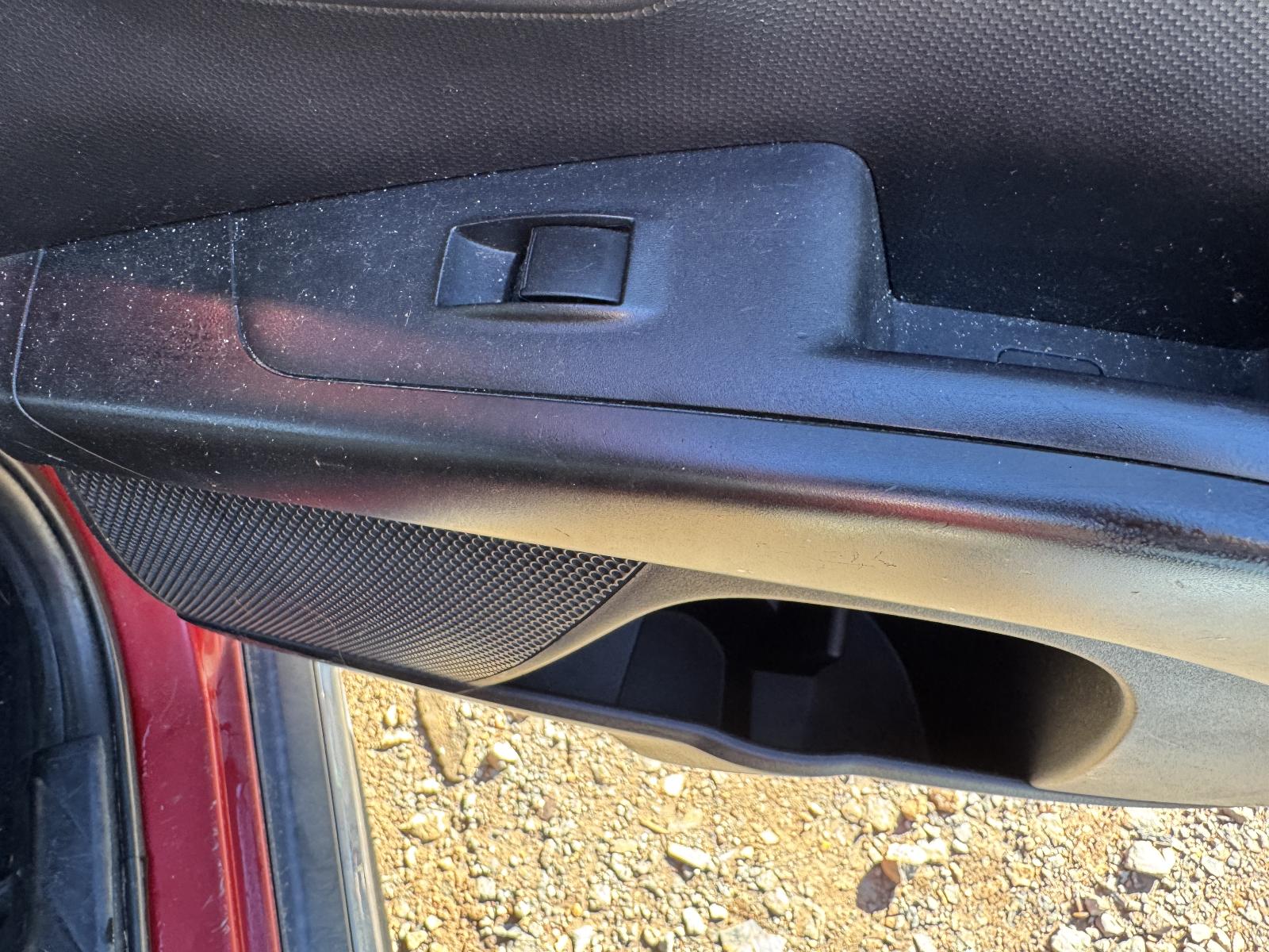 View MITSUBISHI OUTLANDER 2010 5 Door Station Wagon Breaking