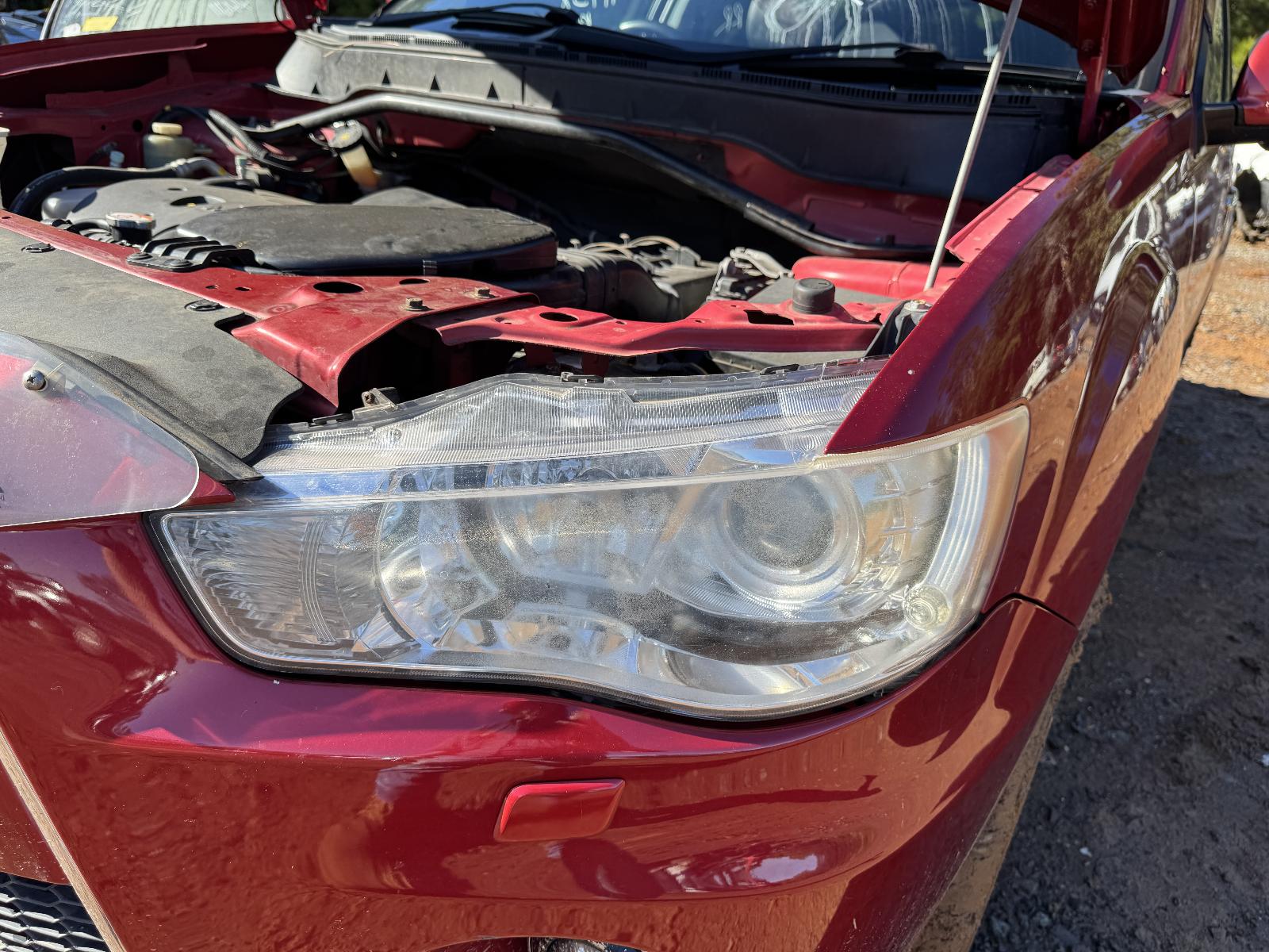 View MITSUBISHI OUTLANDER 2010 5 Door Station Wagon Breaking