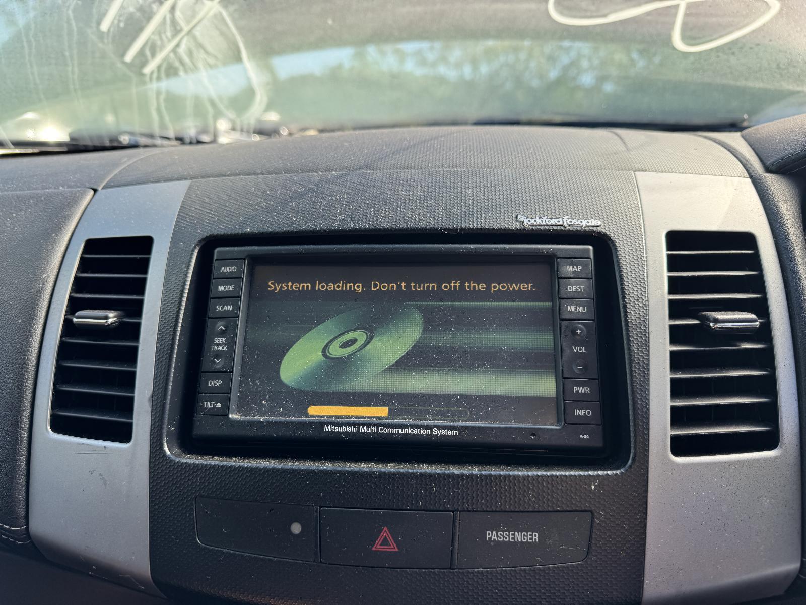 View MITSUBISHI OUTLANDER 2010 5 Door Station Wagon Breaking