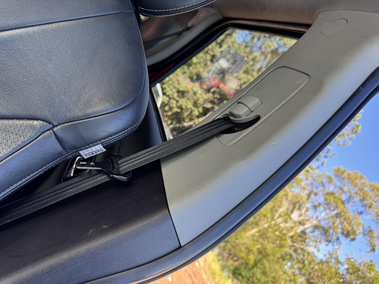 View MITSUBISHI OUTLANDER 2010 5 Door Station Wagon Breaking