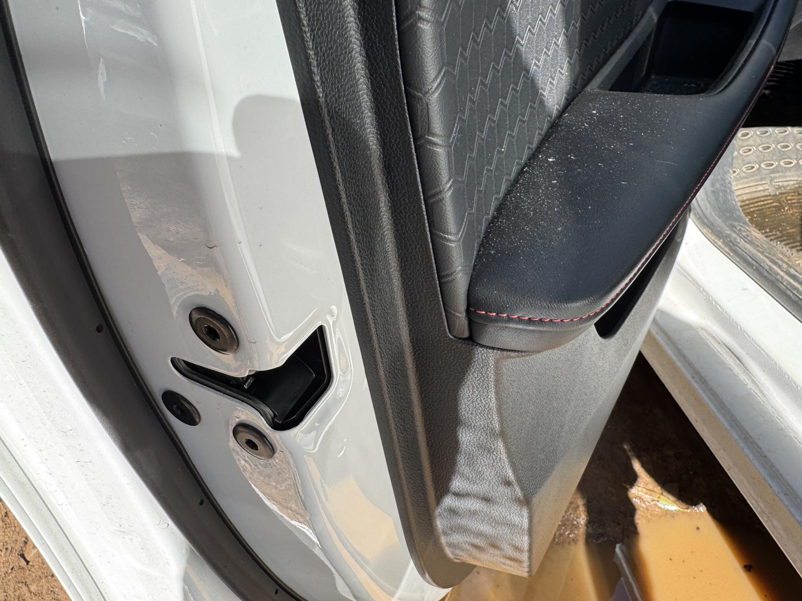 View MG MG5 2023 4 Door Sedan Breaking