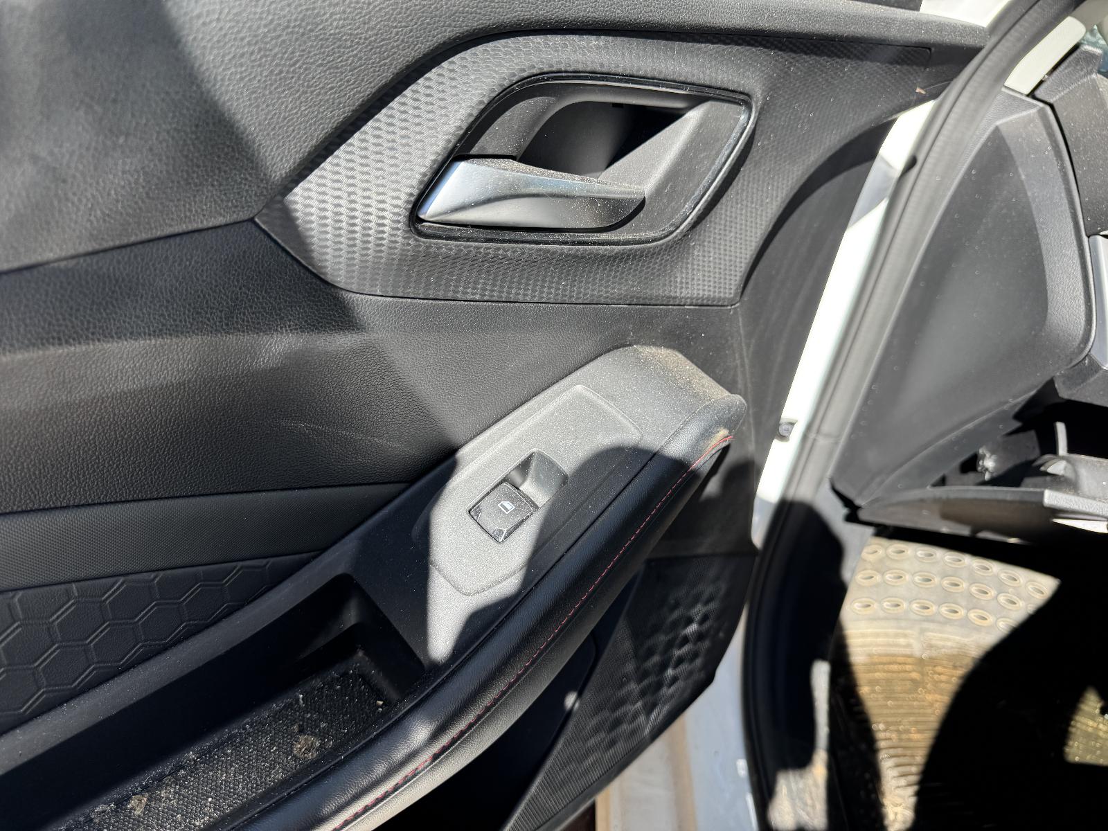 View MG MG5 2023 4 Door Sedan Breaking