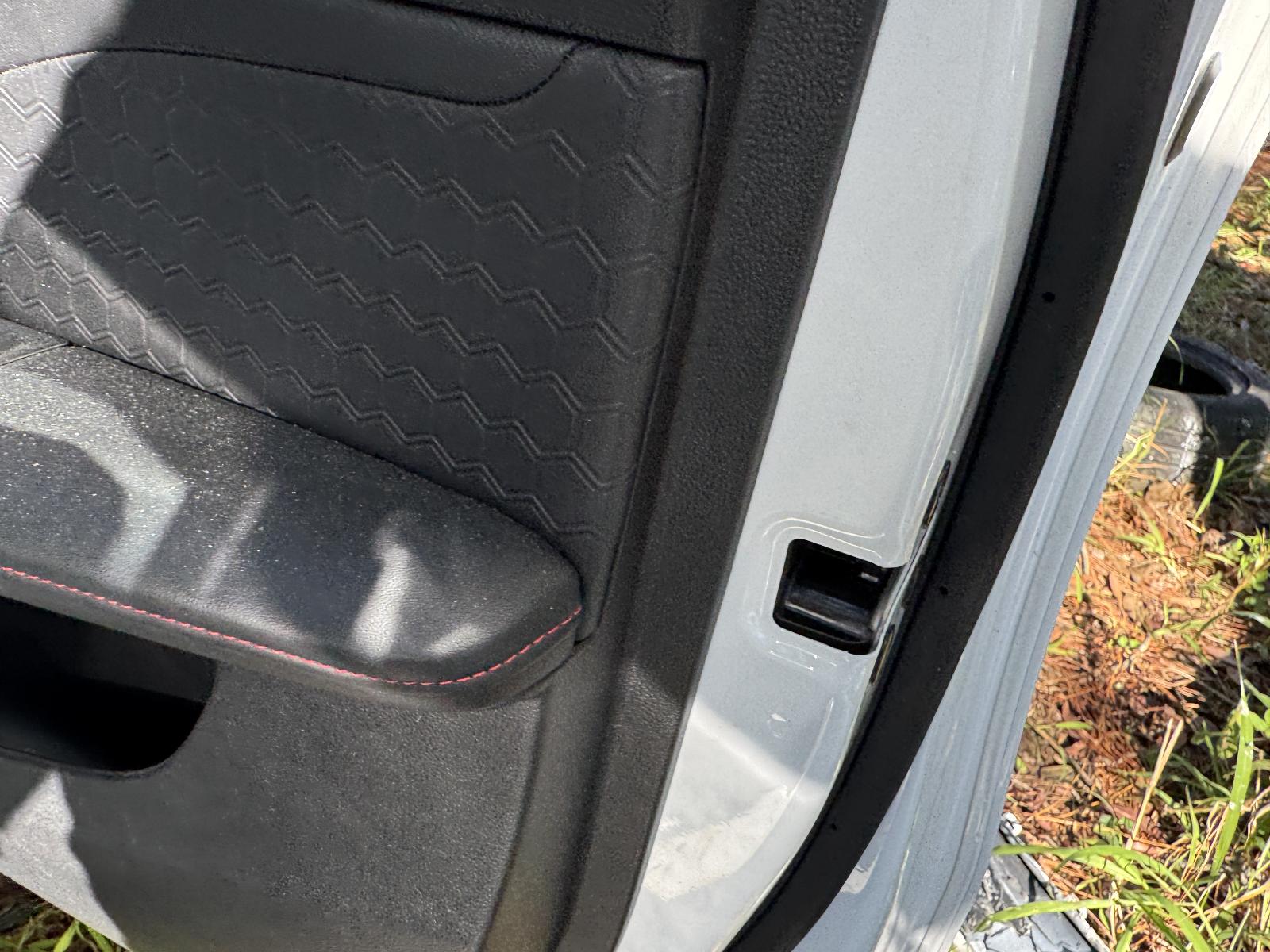 View MG MG5 2023 4 Door Sedan Breaking