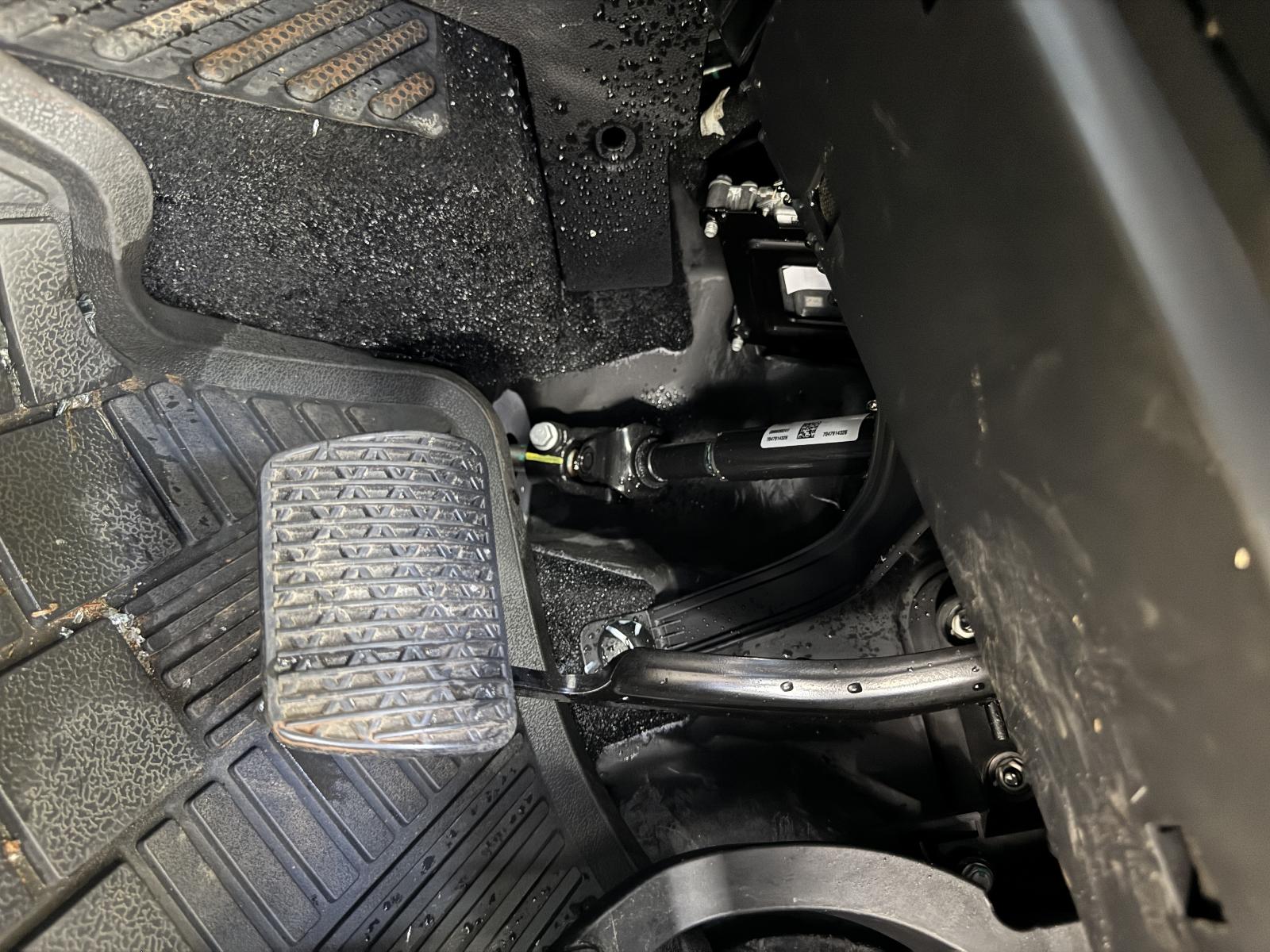 View MG MG5 2023 4 Door Sedan Breaking