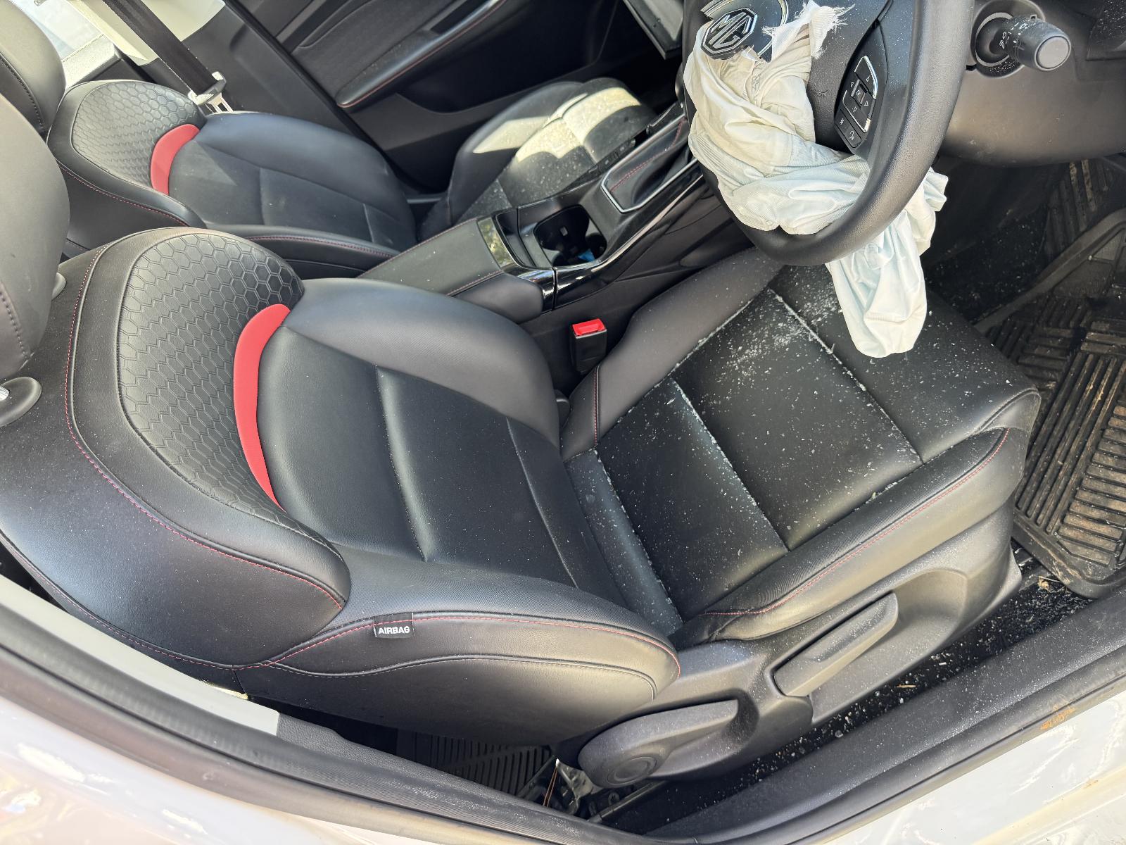 View MG MG5 2023 4 Door Sedan Breaking