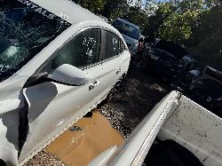 View MG MG5 2023 4 Door Sedan Breaking