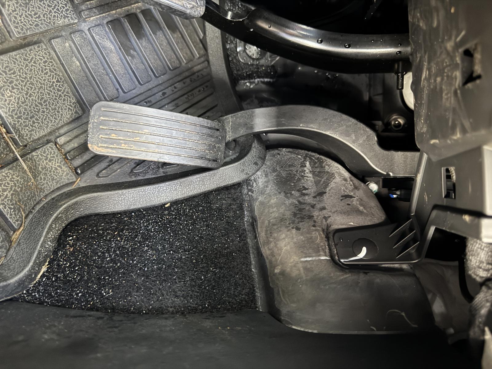 View MG MG5 2023 4 Door Sedan Breaking