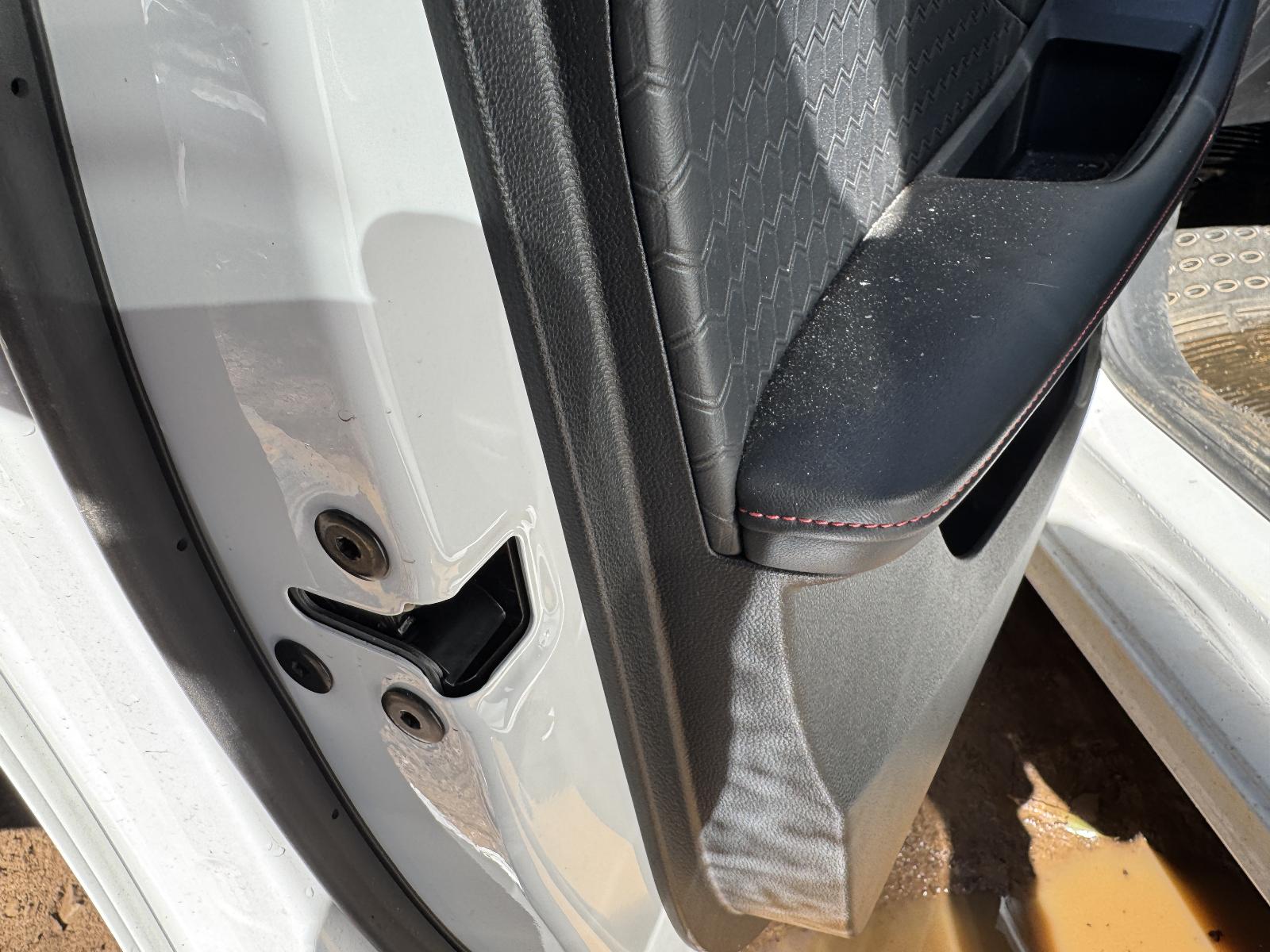 View MG MG5 2023 4 Door Sedan Breaking