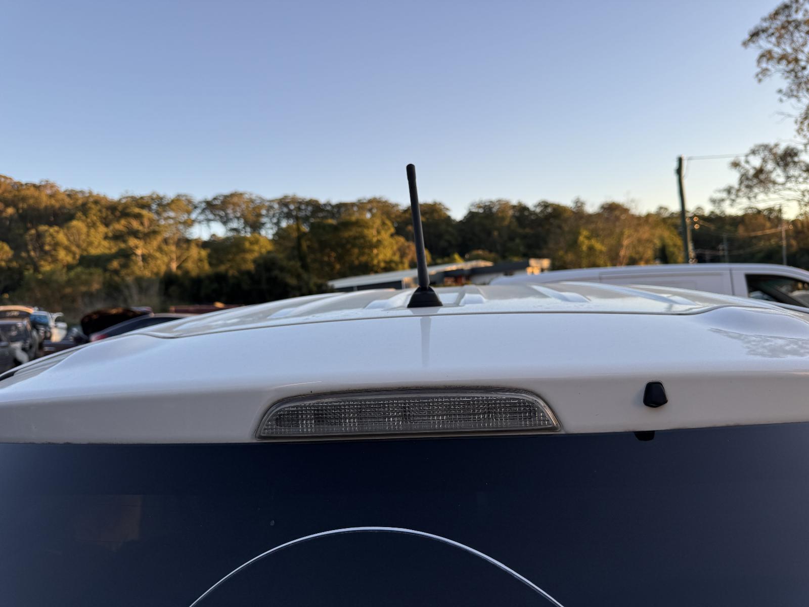 View MITSUBISHI OUTLANDER 2012 5 Door Station Wagon Breaking