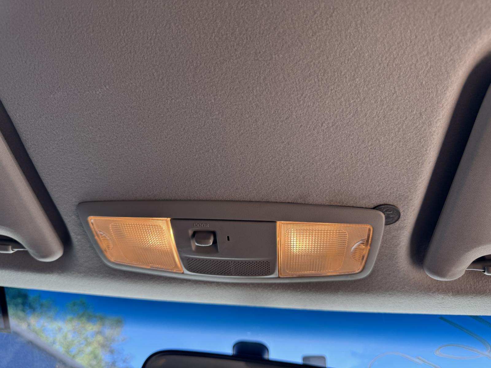 View MITSUBISHI OUTLANDER 2012 5 Door Station Wagon Breaking
