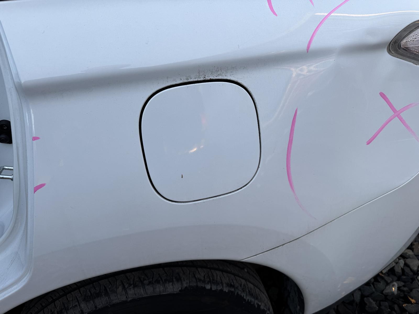 View MITSUBISHI OUTLANDER 2012 5 Door Station Wagon Breaking