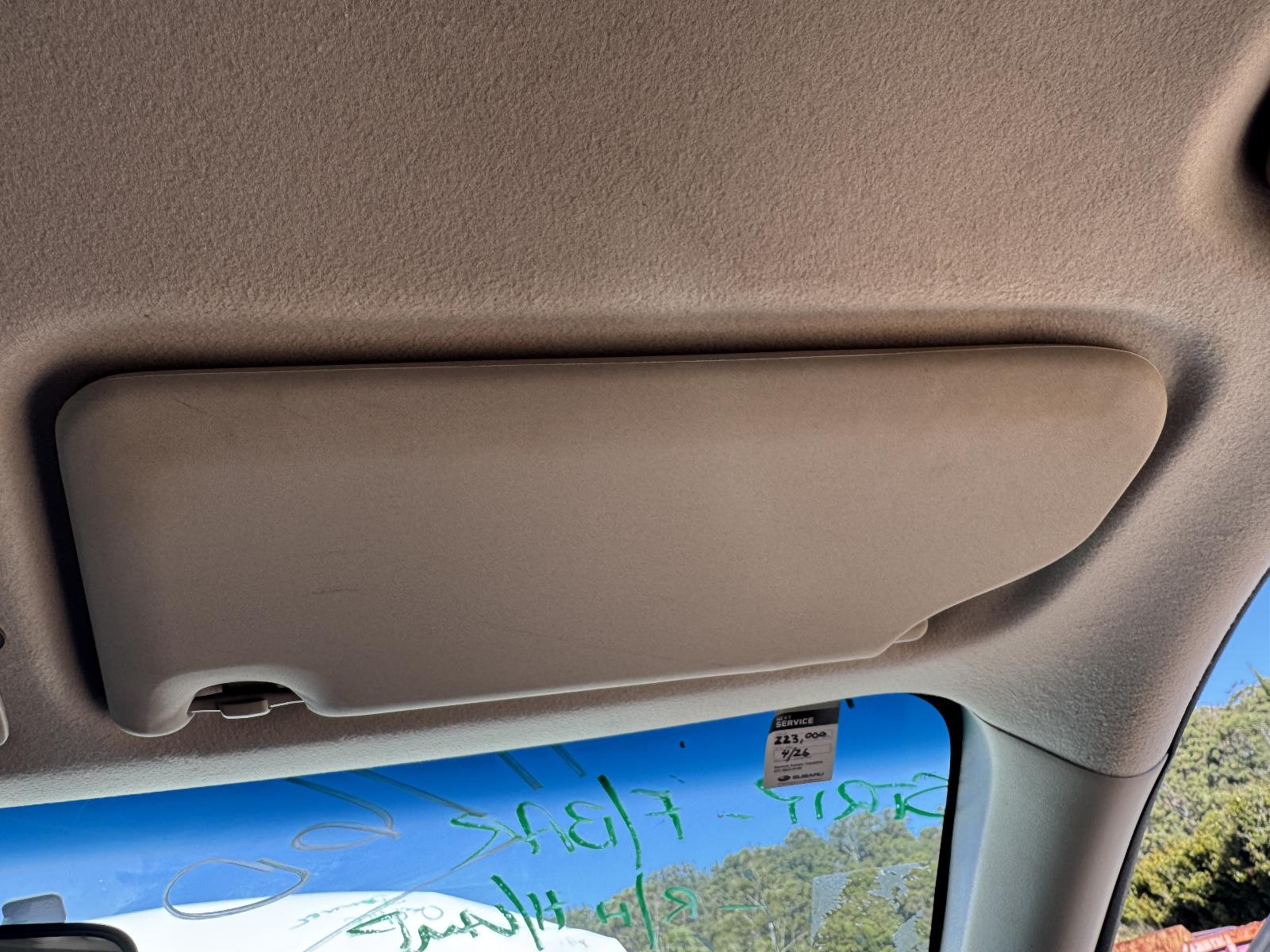 View MITSUBISHI OUTLANDER 2012 5 Door Station Wagon Breaking