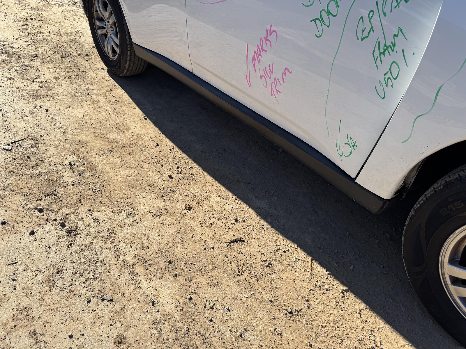 View MITSUBISHI OUTLANDER 2012 5 Door Station Wagon Breaking