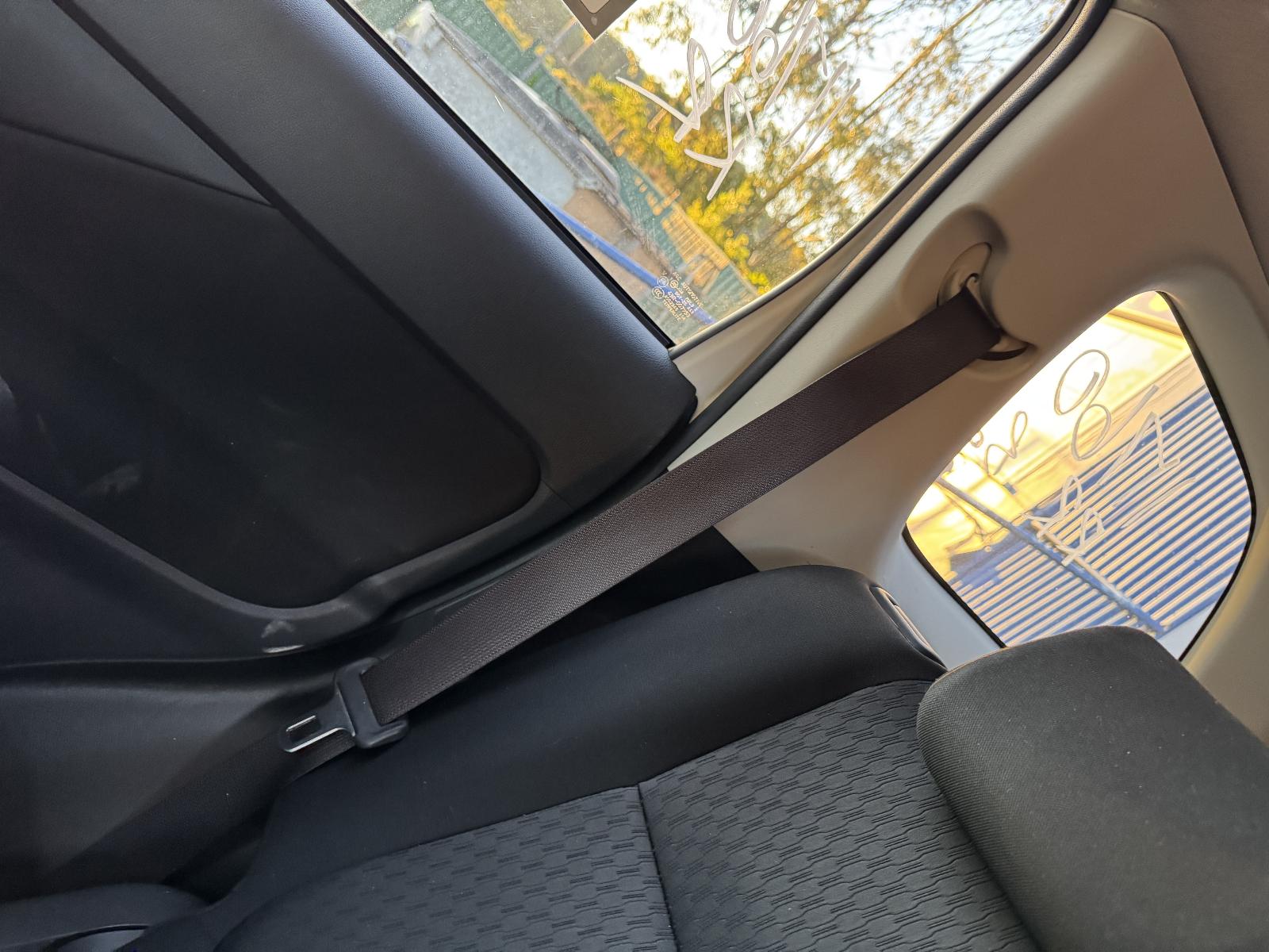 View MITSUBISHI OUTLANDER 2012 5 Door Station Wagon Breaking