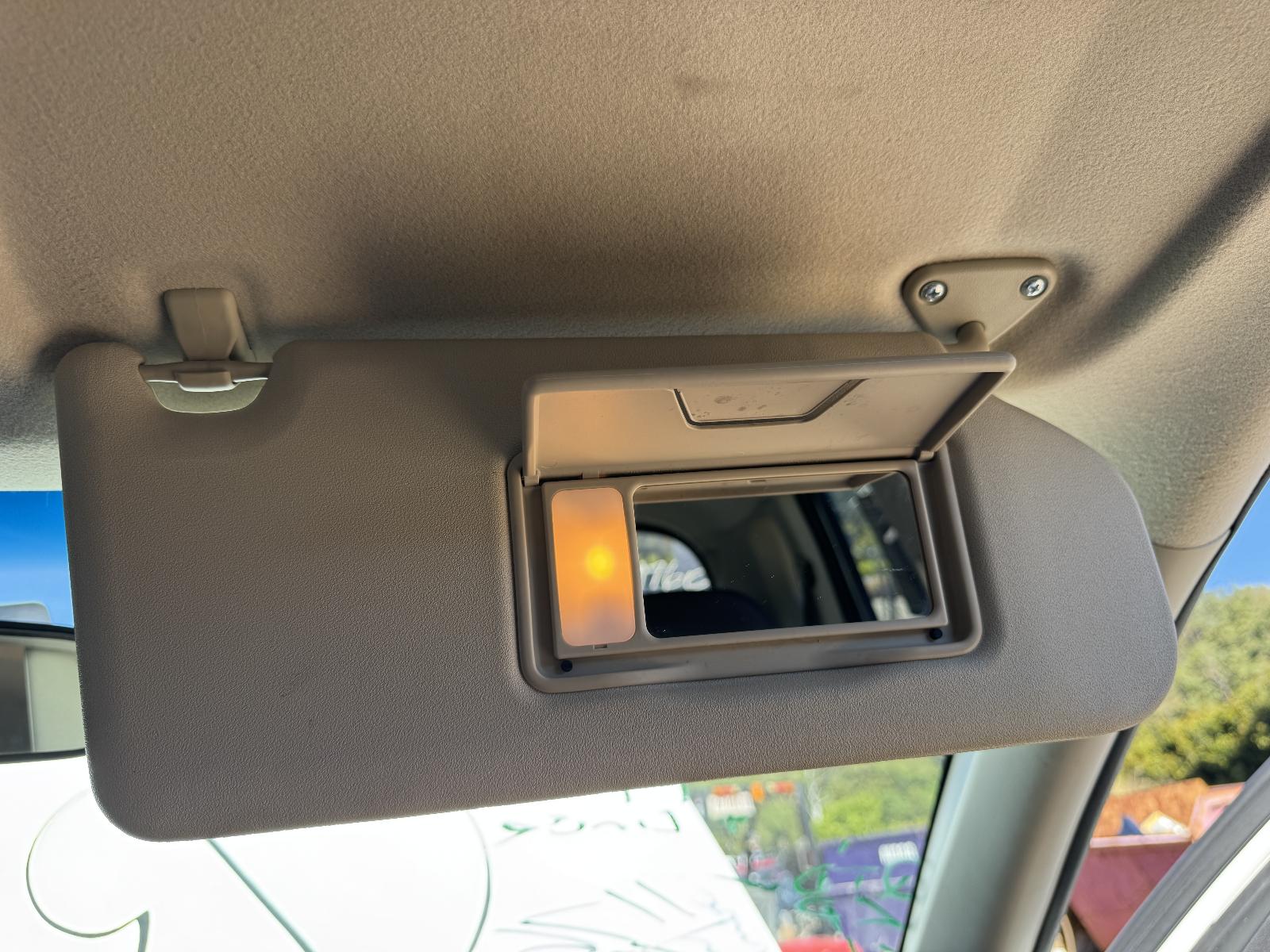 View MITSUBISHI OUTLANDER 2012 5 Door Station Wagon Breaking
