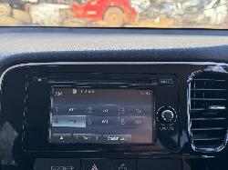 View MITSUBISHI OUTLANDER 2012 5 Door Station Wagon Breaking