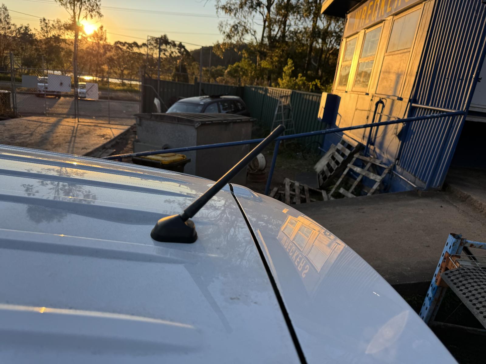 View MITSUBISHI OUTLANDER 2012 5 Door Station Wagon Breaking