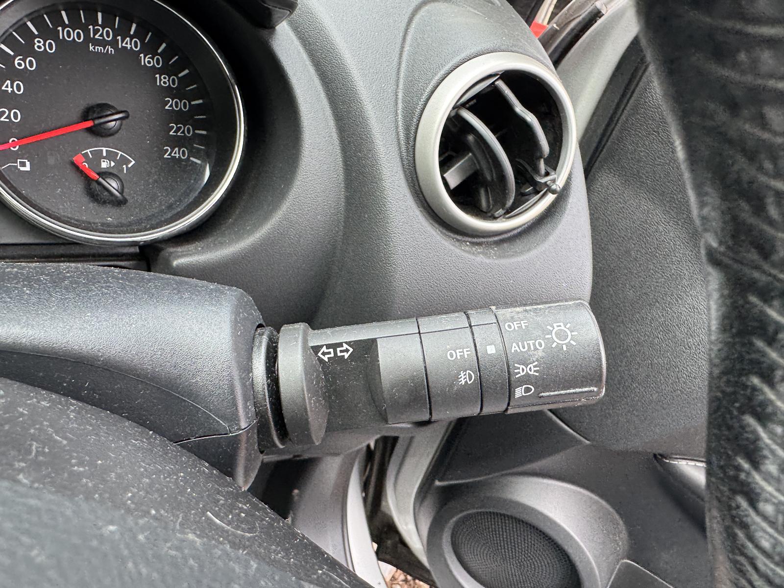 View NISSAN DUALIS 2011 5 Door Station Wagon Breaking
