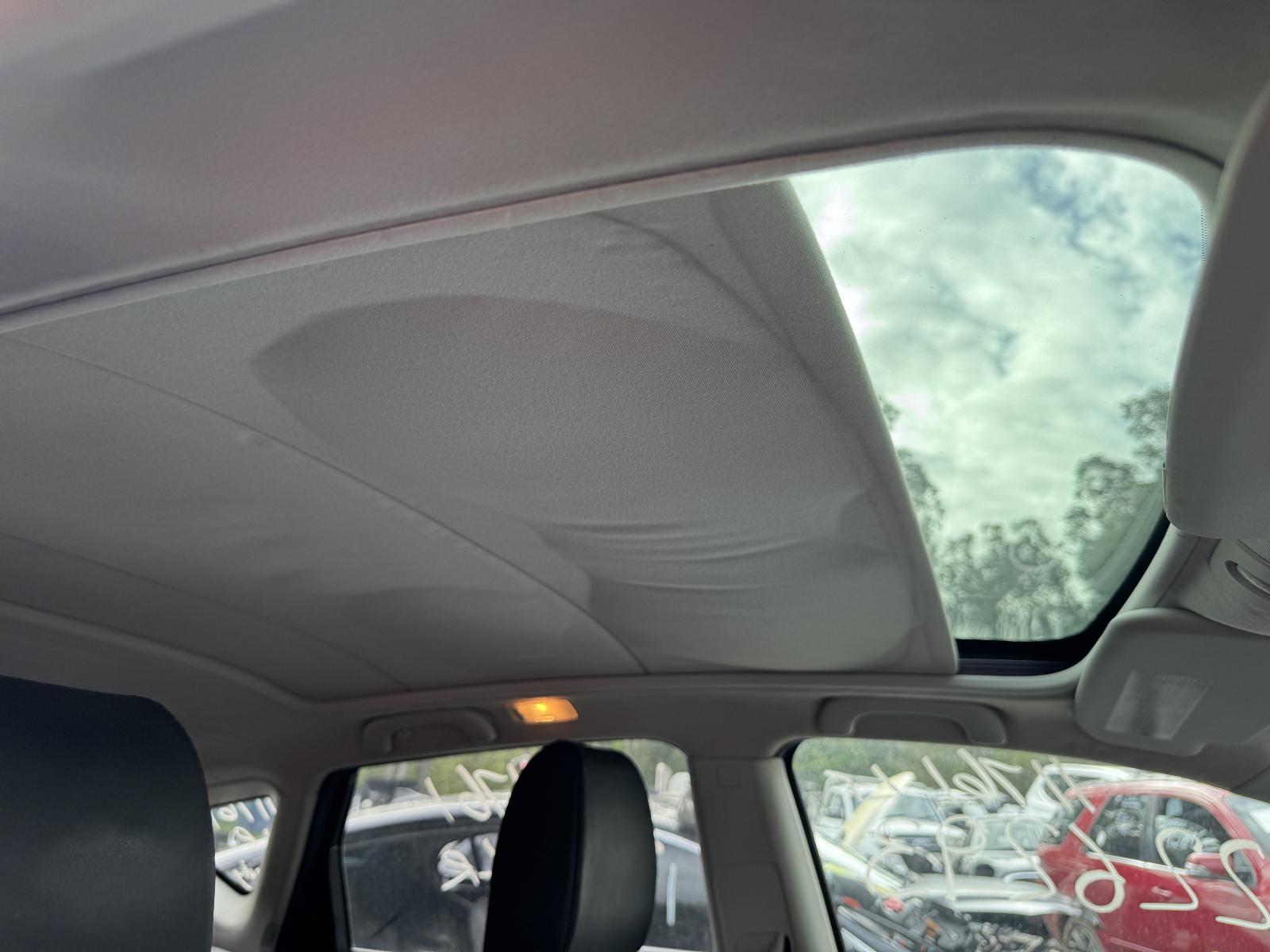 View NISSAN DUALIS 2011 5 Door Station Wagon Breaking