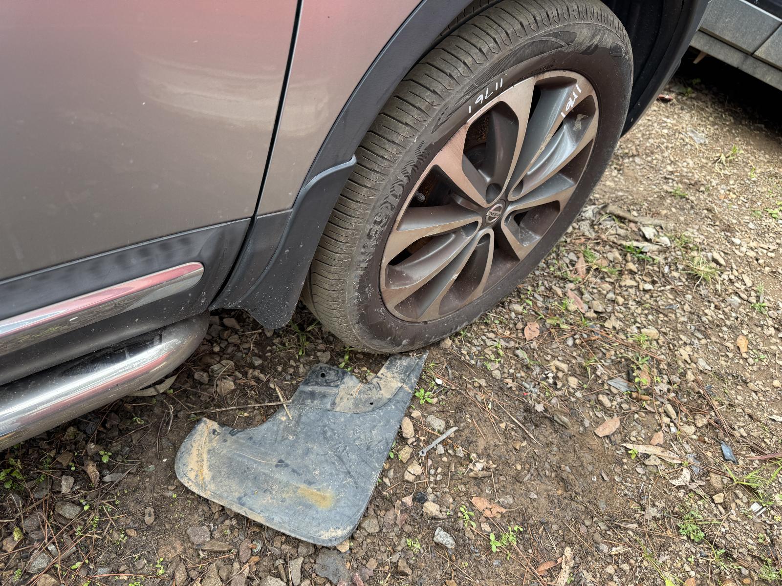 View NISSAN DUALIS 2011 5 Door Station Wagon Breaking