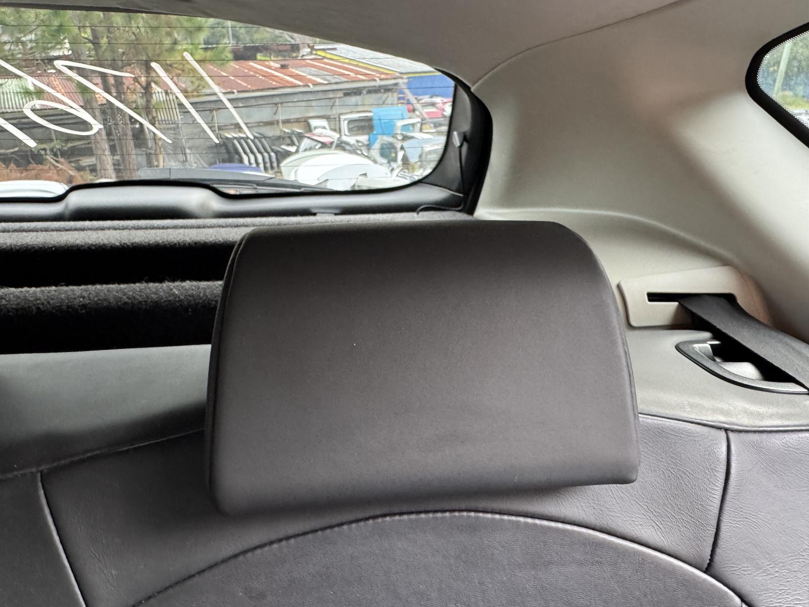 View NISSAN DUALIS 2011 5 Door Station Wagon Breaking