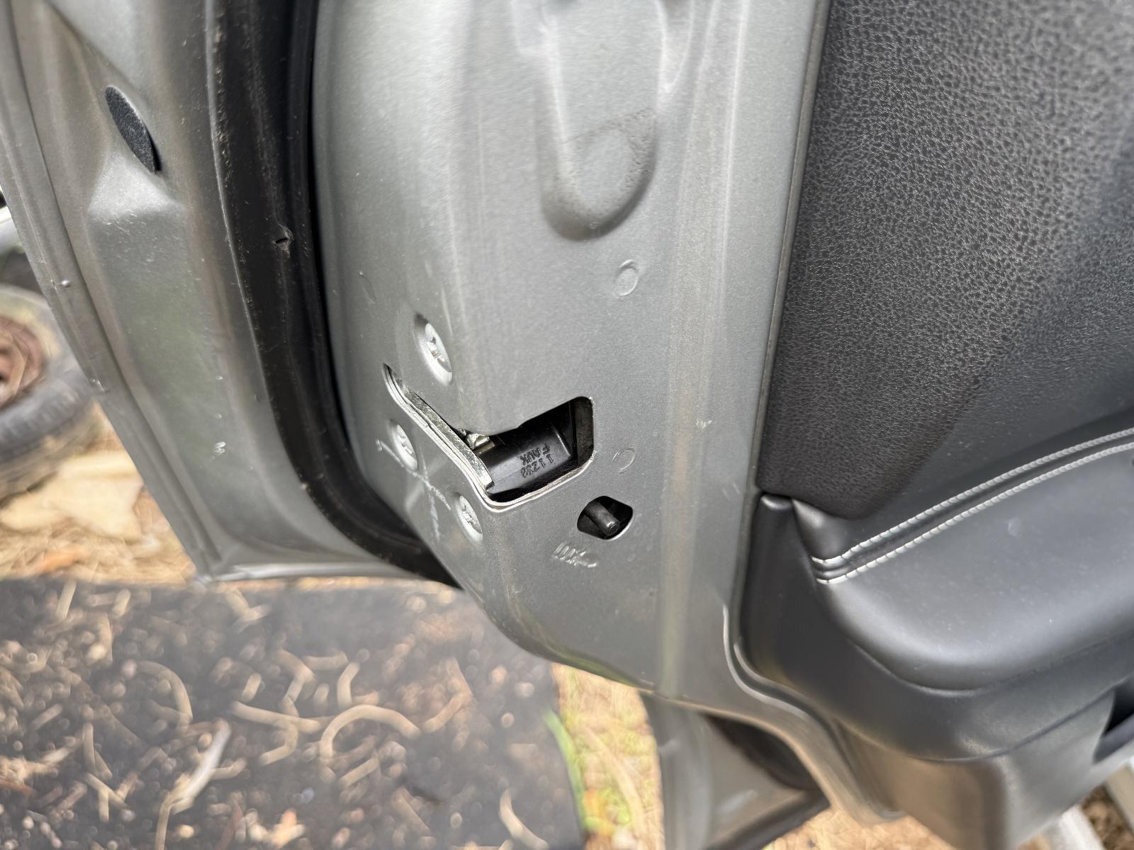 View NISSAN DUALIS 2011 5 Door Station Wagon Breaking